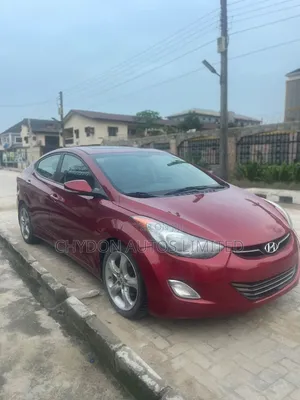 Hyundai Elantra Limited Sedan FWD (1.8L 4cyl 6A) 2013 Red