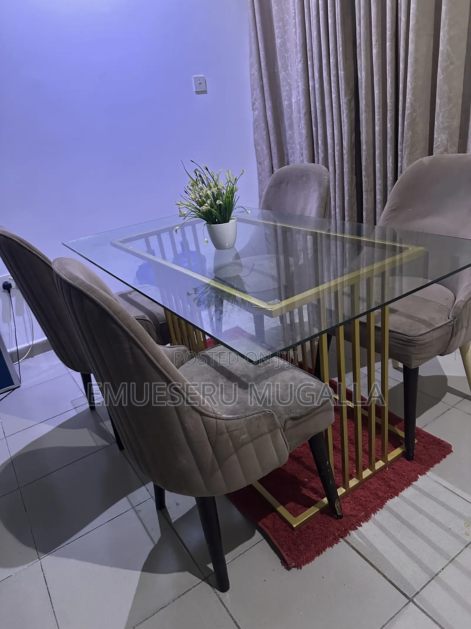 Dinning Table