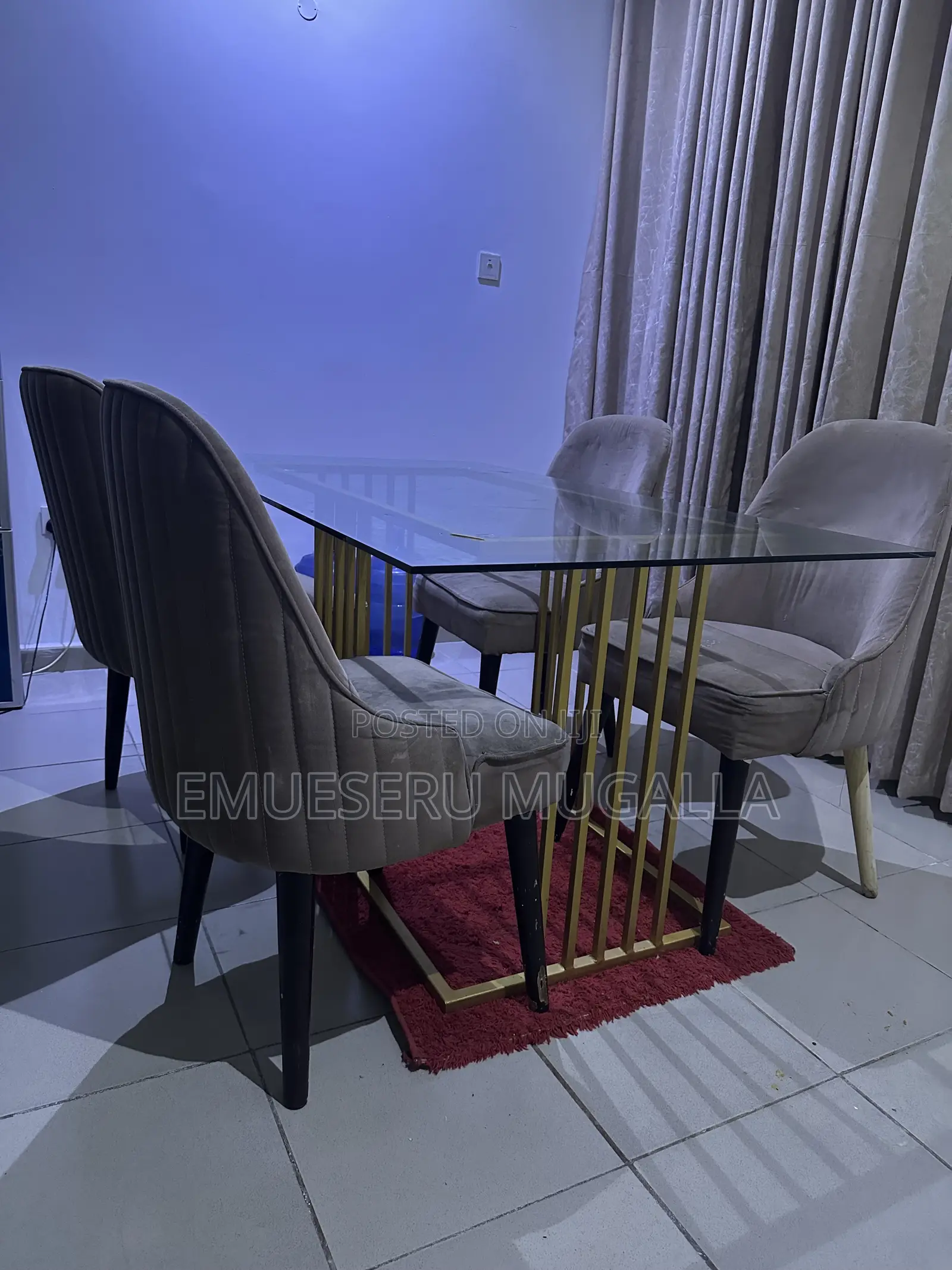 Dinning Table