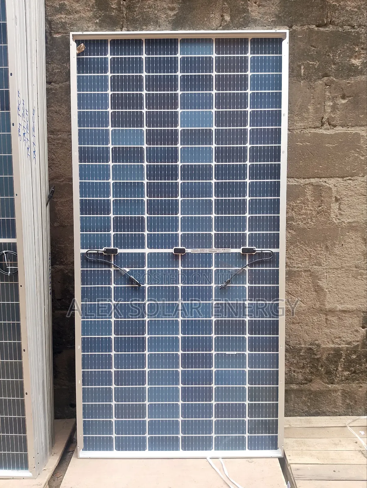 585watts Solar Module Panel Mono Bifecial