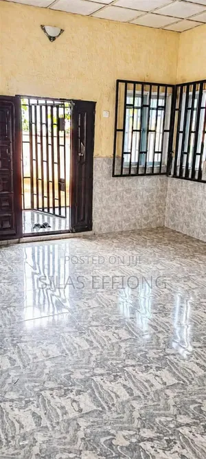 4bdrm Bungalow in Uyo for sale