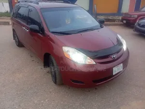 Toyota Sienna LE AWD 2006 Burgundy