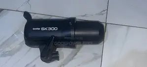 Godox Sk300 Studio Flash