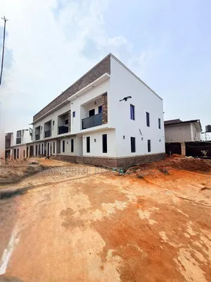 3bdrm Duplex in Maryland Lagos for sale