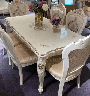 Royal Dining Table 6 Sitters