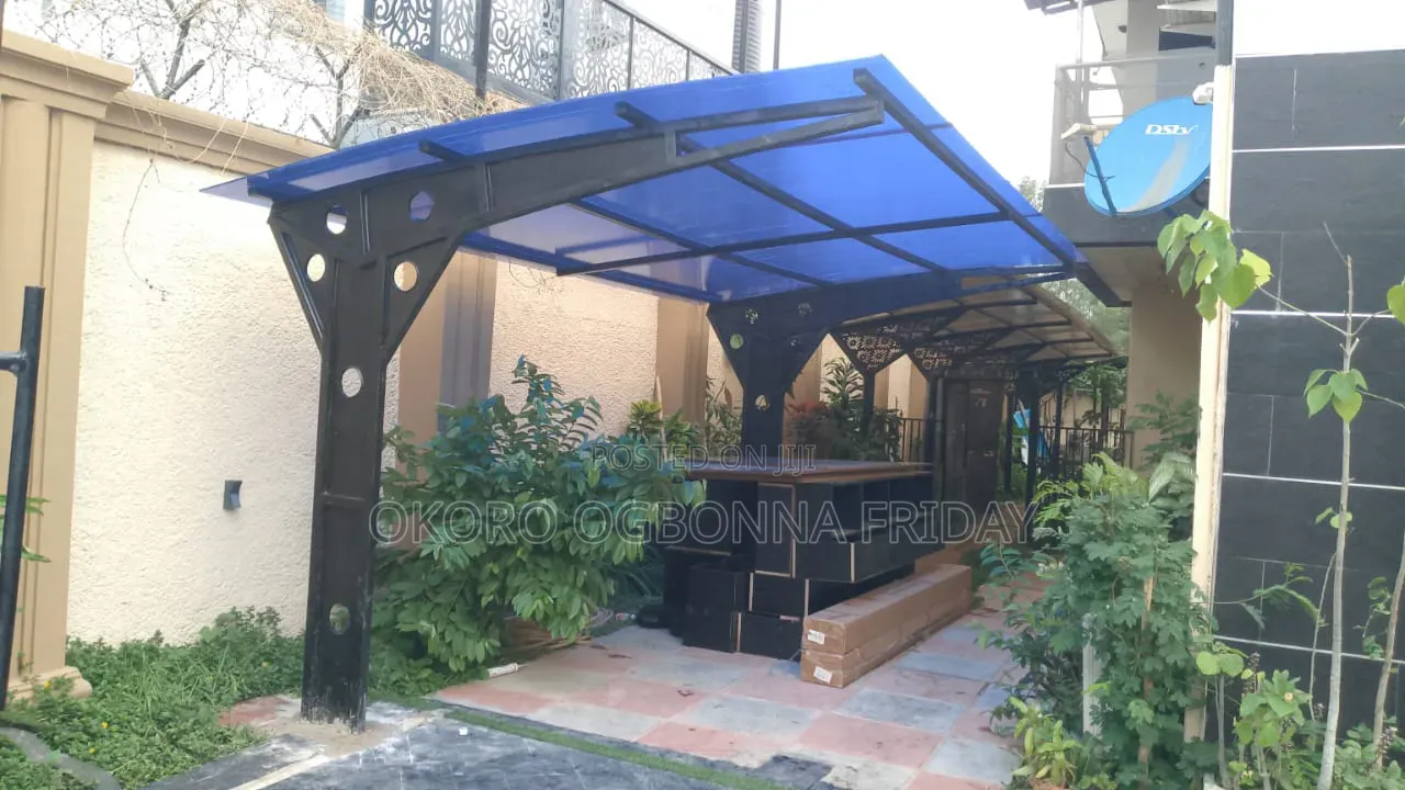 Moderate Carport