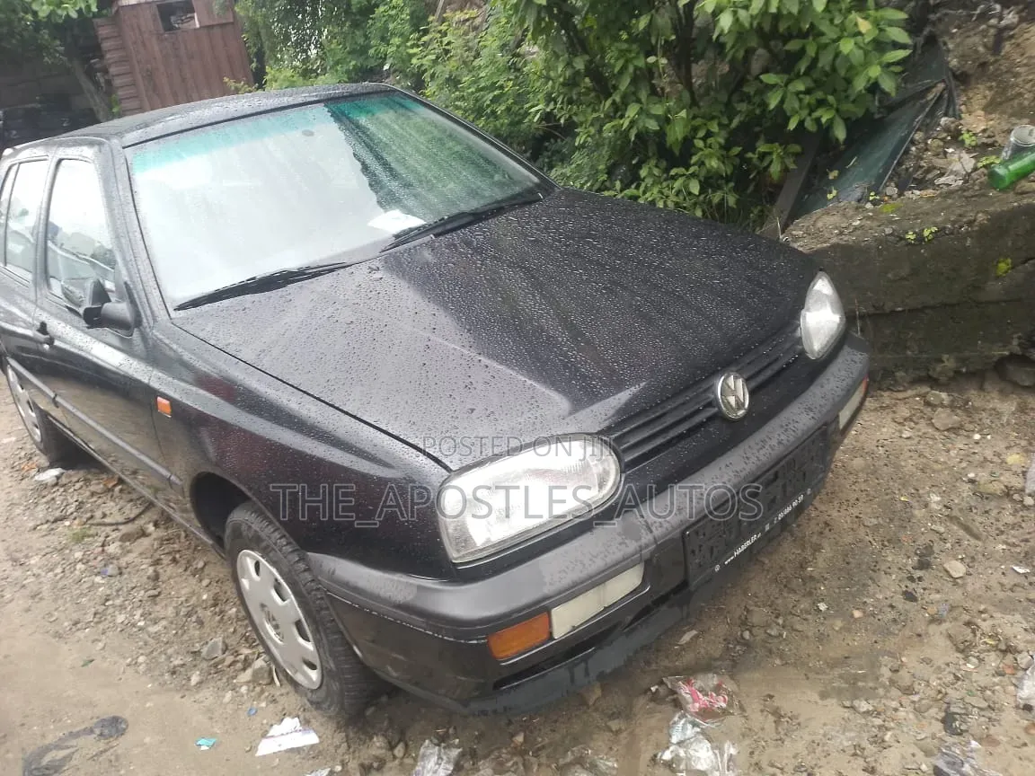 Volkswagen Golf 1.6 Automatic 2003 Black
