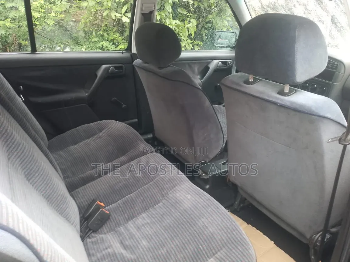 Volkswagen Golf 1.6 Automatic 2003 Black