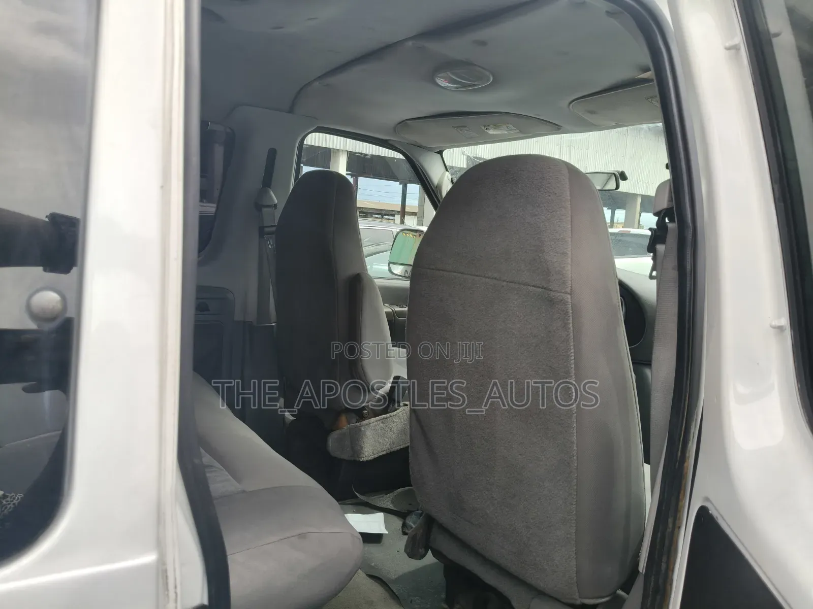 Ford E250 2006 White
