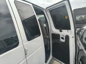 Ford E250 2006 White