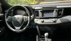 Toyota RAV4 2017 White