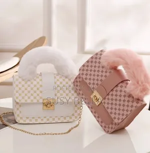 Female Fashion Handbags