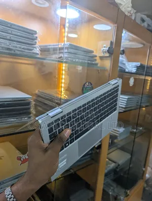 Laptop HP EliteBook x360 1040 G7 16GB Intel Core i7 SSD 256GB