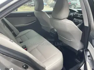 Lexus IS 2015 Silver