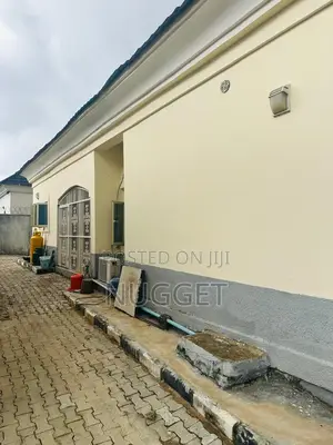 3bdrm Bungalow in Nugget, Life Camp for sale