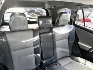 Toyota RAV4 XLE 4dr SUV AWD (2.5L 4cyl 6A) 2014 Gray