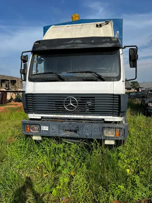 Mercedez Benz 1824 Container Body Truck - 25 Ft - Foreign Use