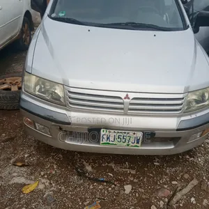 Mitsubishi L400 2005 Silver