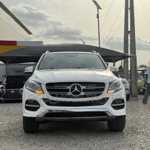 Mercedes-Benz GLE-Class GLE 350d 4MATIC 2017 White