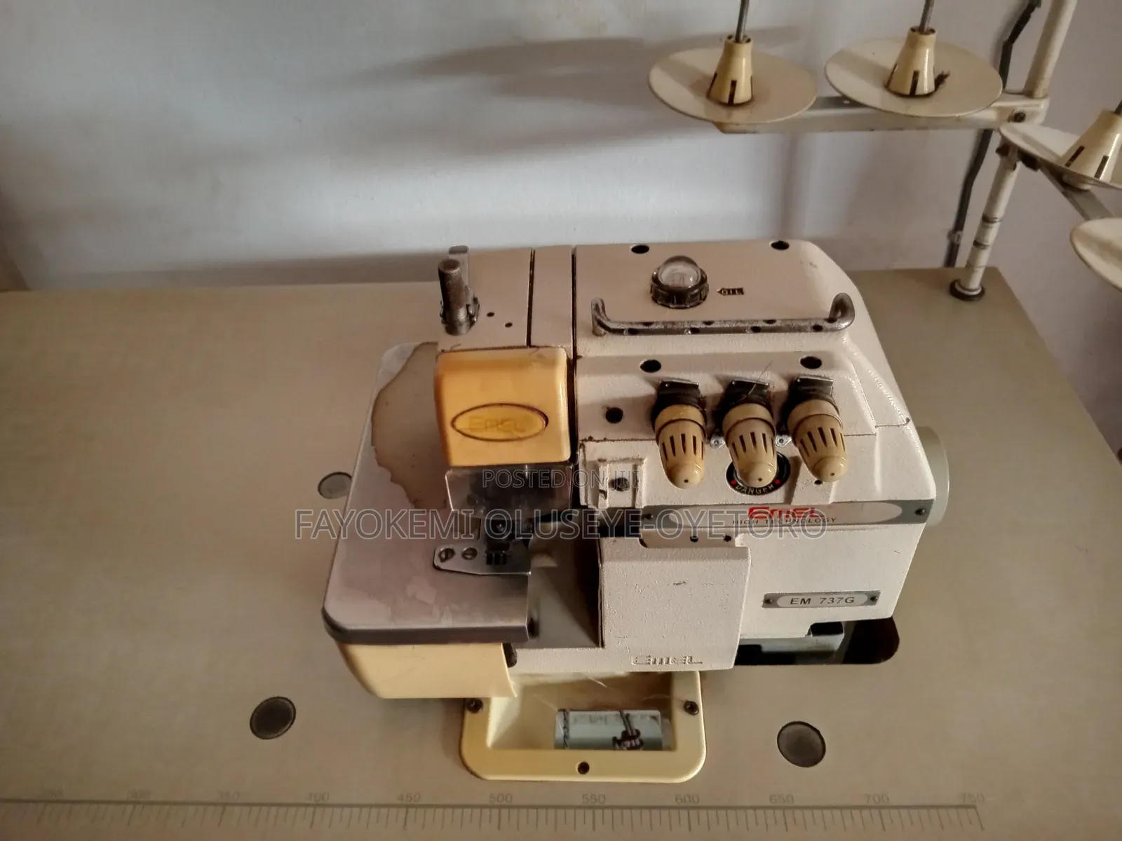 3 Thread Industrial Overlock Machine