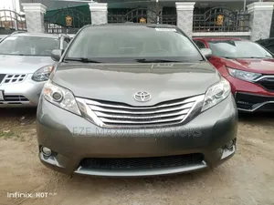 Toyota Sienna Limited 7 Passenger 2011 Green