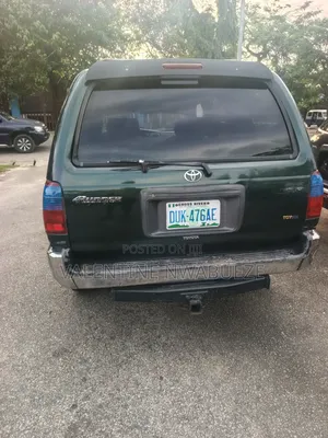 Toyota 4-Runner 2000 Green