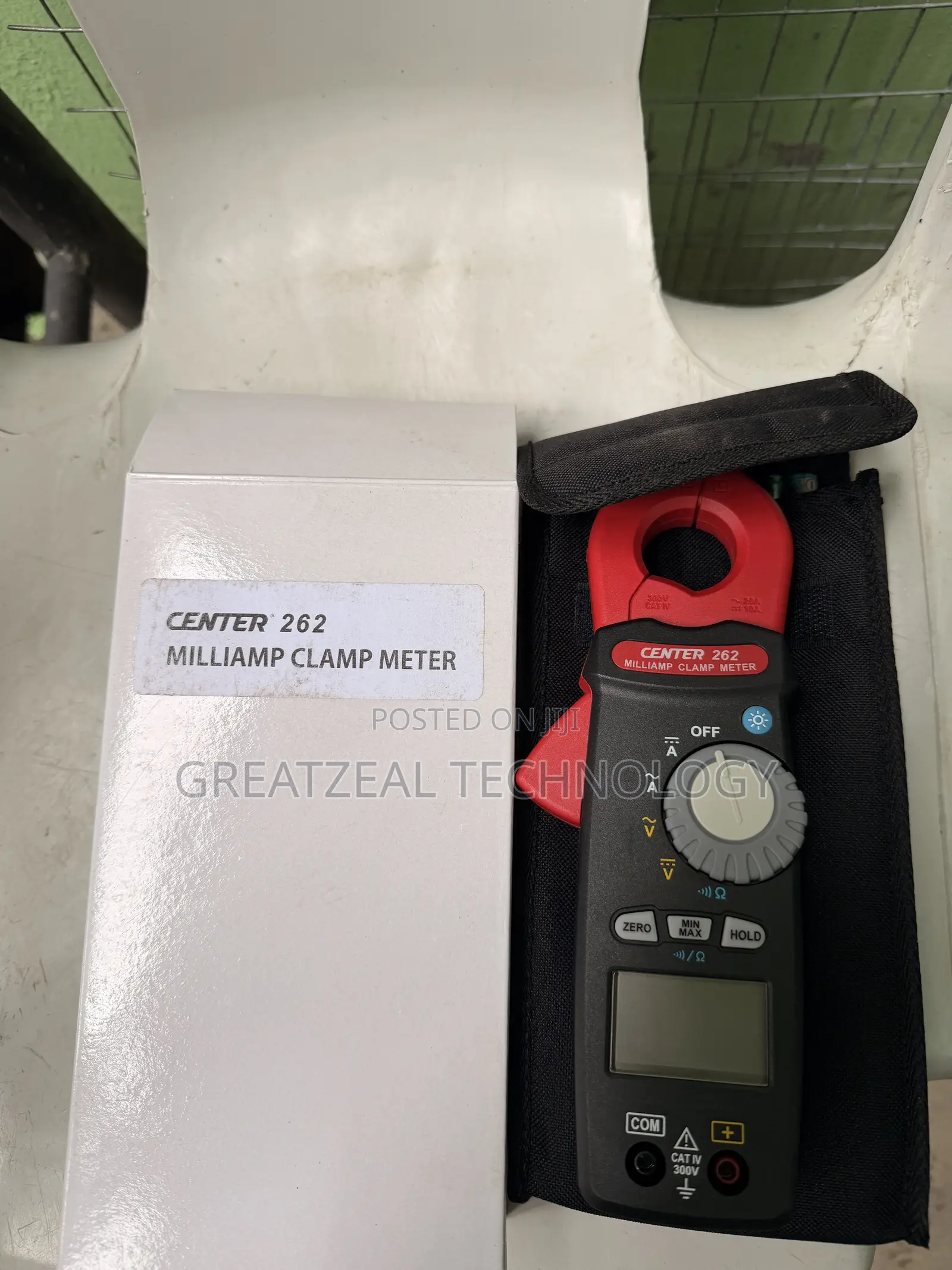 Center 262 Milliamp Clamp Meter