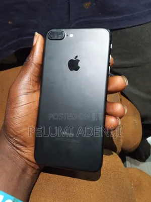 Apple iPhone 7 Plus 32 GB Black