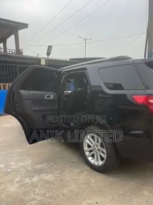 Ford Explorer 2012 Black