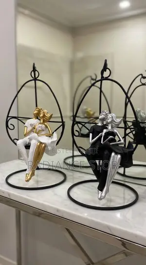 Home Decor Figurine Statue