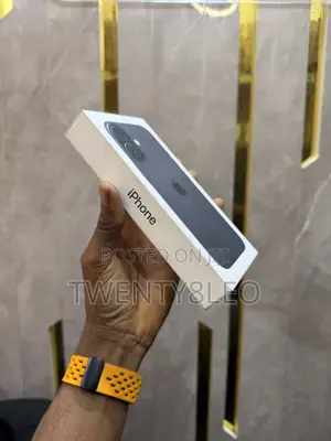 New Apple iPhone 16 128 GB Black