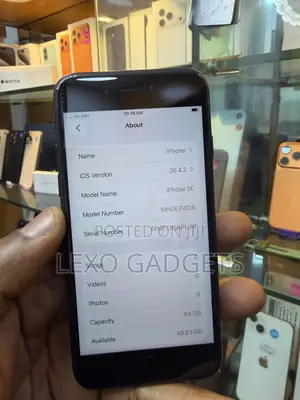Apple iPhone SE (2020) 64 GB Black