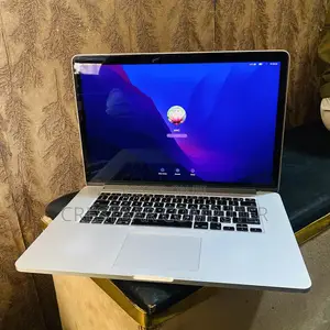 Laptop Apple MacBook Pro 2015 16GB Intel Core i7 SSD 256GB