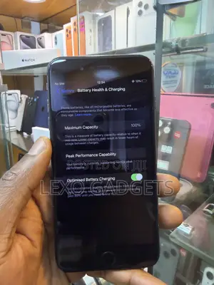Apple iPhone 8 Plus 64 GB Black