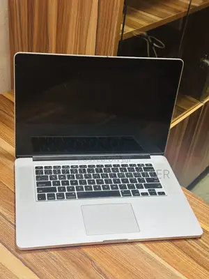 Laptop Apple MacBook Pro 2014 16GB Intel Core i7 SSD 256GB