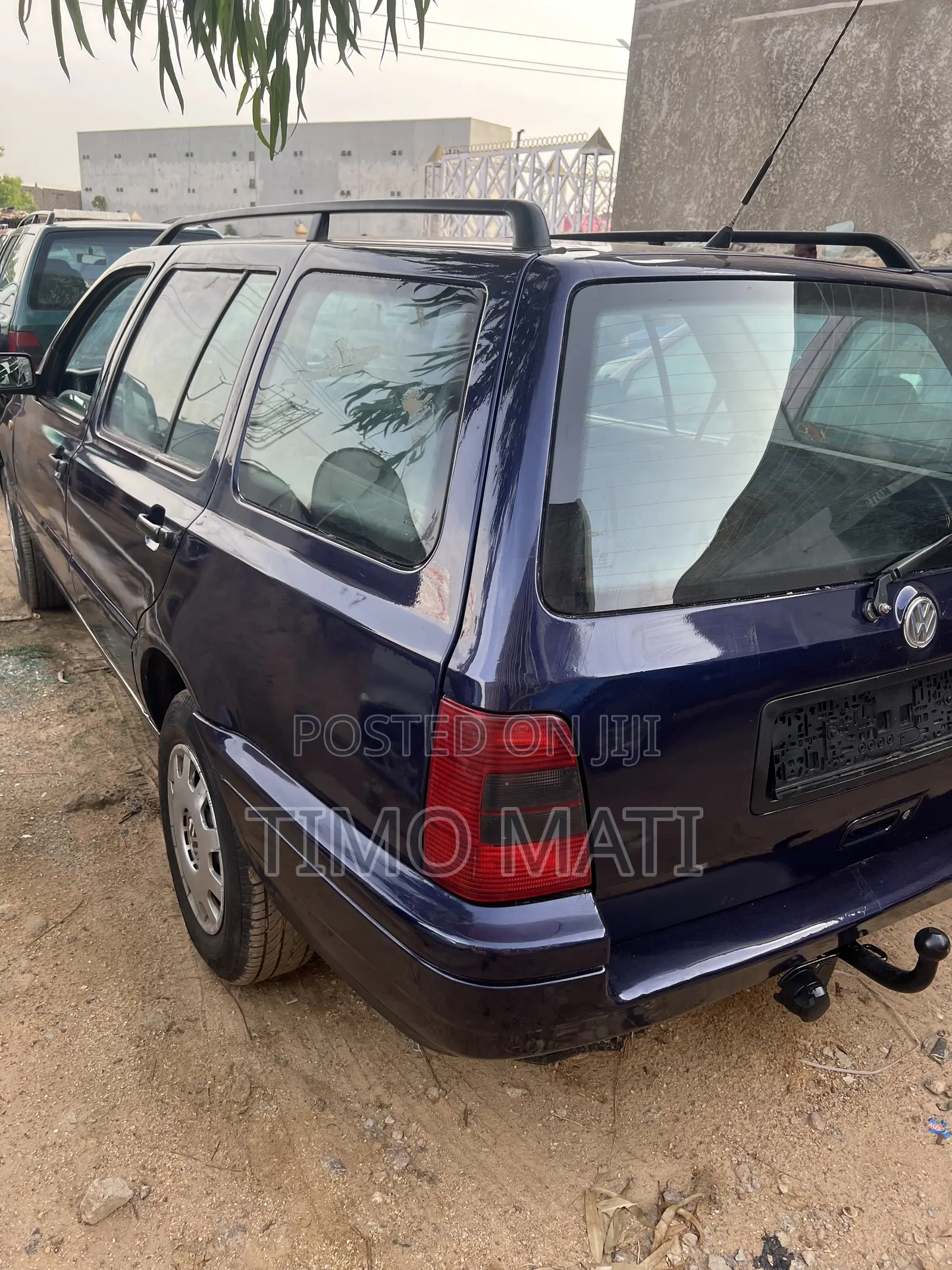 Volkswagen Golf 2002 Blue