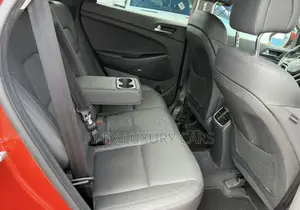 Hyundai Tucson 2017 Orange