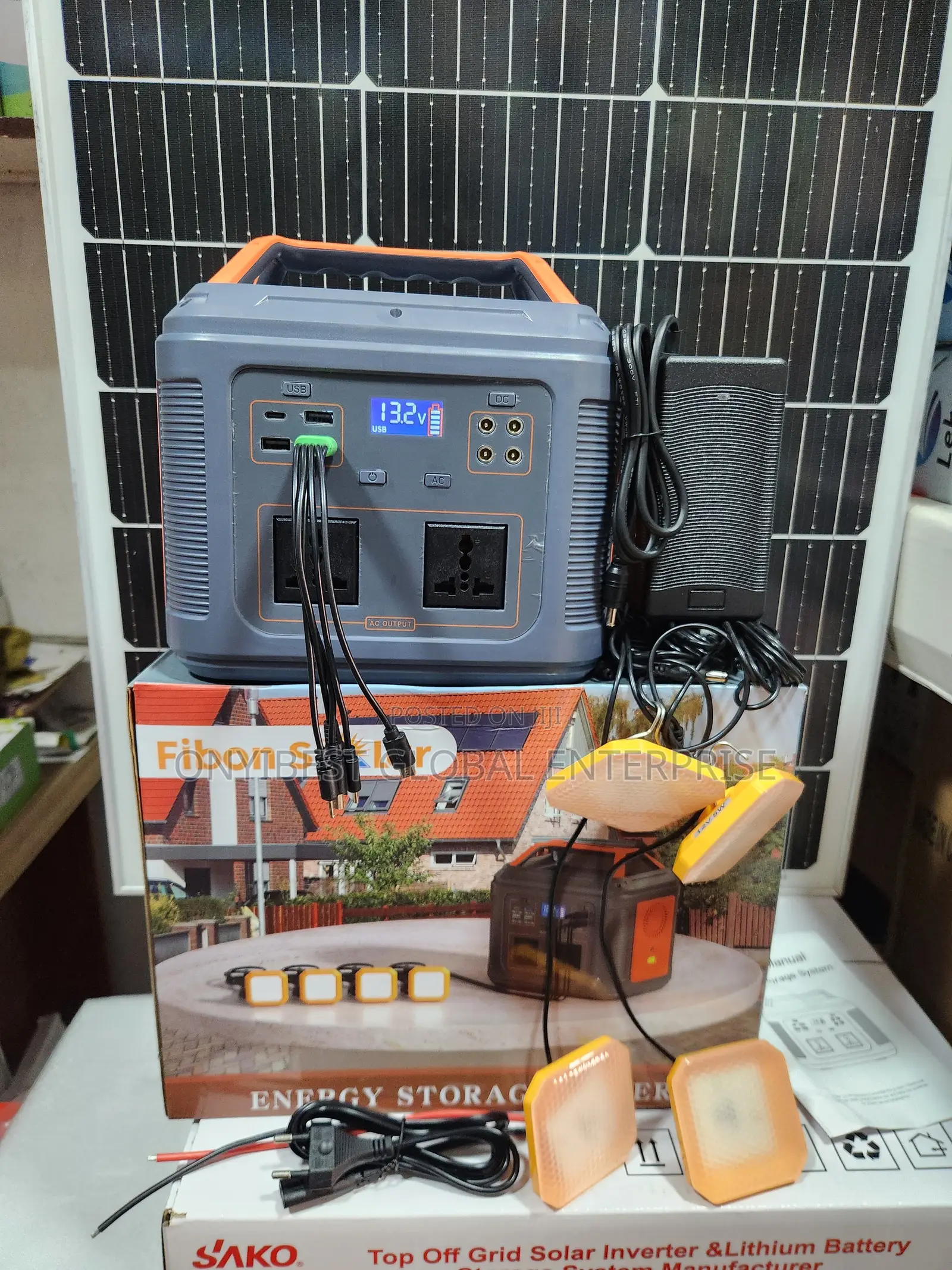 550watts Solar Generator Comes With 150watts Panel,4bulbs and Adapter