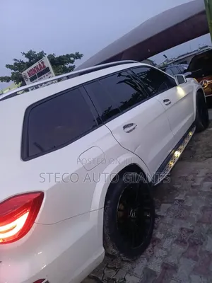 Mercedes-Benz GL-Class GL 550 2013 White