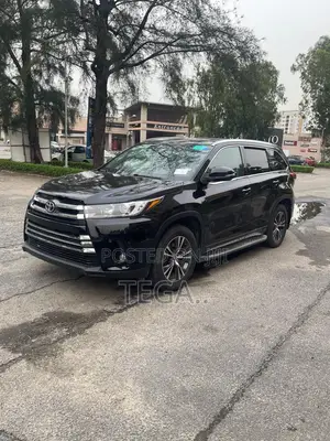 Toyota Highlander XLE V6 4x2 (3.5L 6cyl 6A) 2016 Black