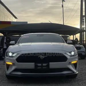 Ford Mustang GT 2022 White