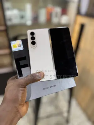 Samsung Galaxy Z Fold4 512 GB Gold