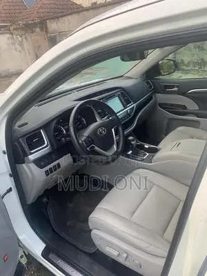 Toyota Highlander Limited 4x4 V6 (3.5L 6cyl 8A) 2018 White