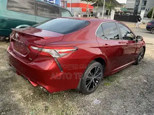 Toyota Camry 2018 Red