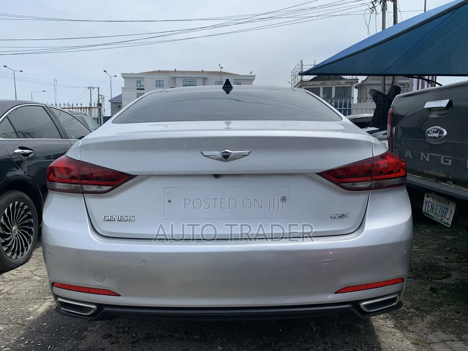 Hyundai Genesis 2015 Silver