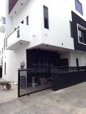 5bdrm Duplex in Ologolo Lekki for rent
