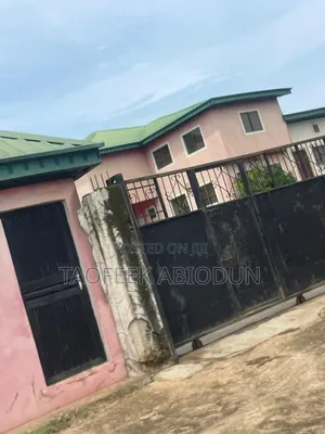 Furnished 7bdrm Townhouse/Terrace for sale