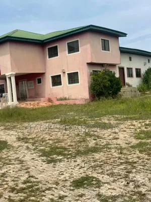Furnished 7bdrm Townhouse/Terrace for sale