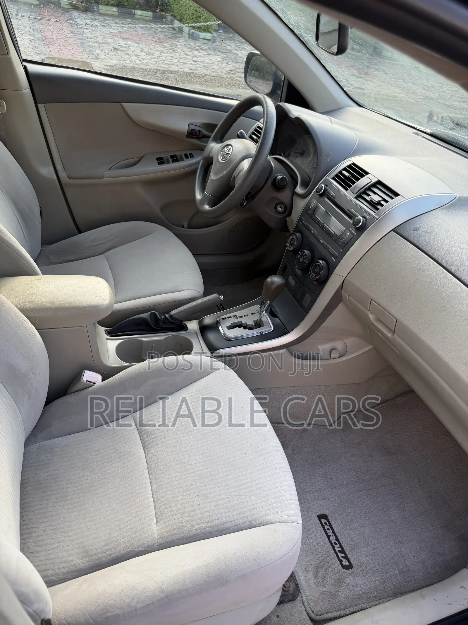 Toyota Corolla 2010 Black