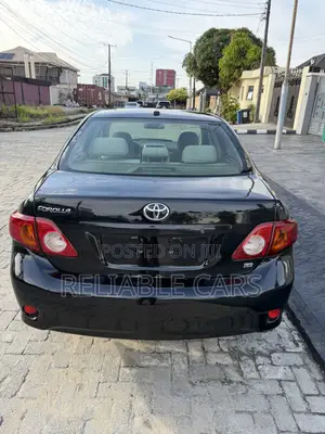 Toyota Corolla 2010 Black